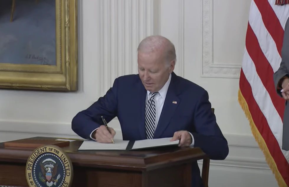 AI Executive Order Directs Health Agencies to Address Safety Concerns ...