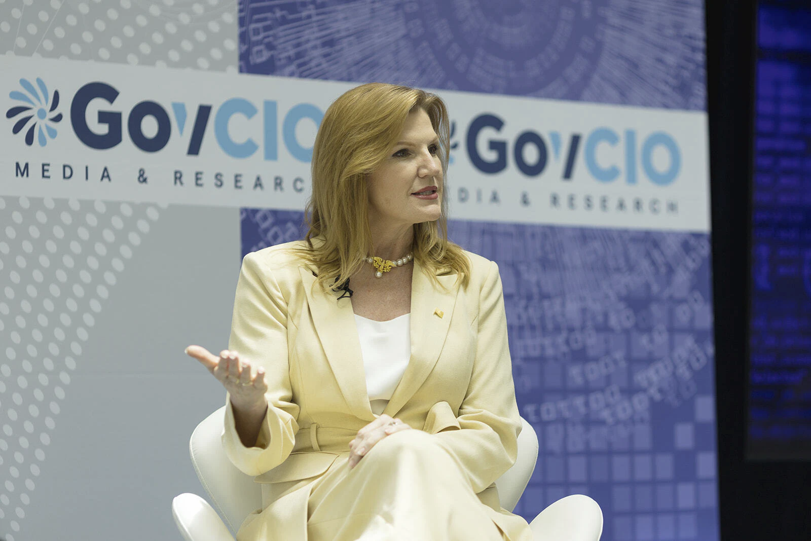 Closing Fireside Chat: Inside the Pentagon's Modernization Strategy with Kirsten Davies