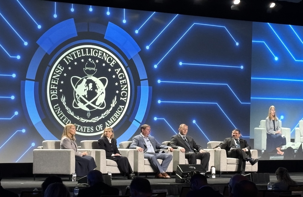 Military Leaders Say AI Needs Better Data to Reach the Battlefield